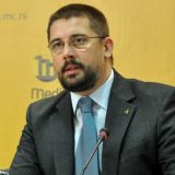 Kostreš: Dverima nije mesto na građanskim protestima 13