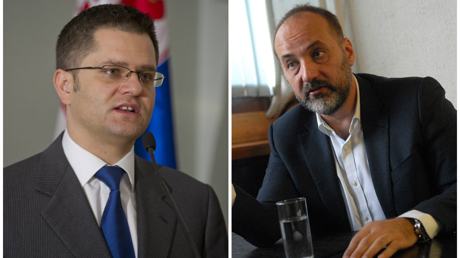 Vuk Jeremić ispred Saše Jankovića 1