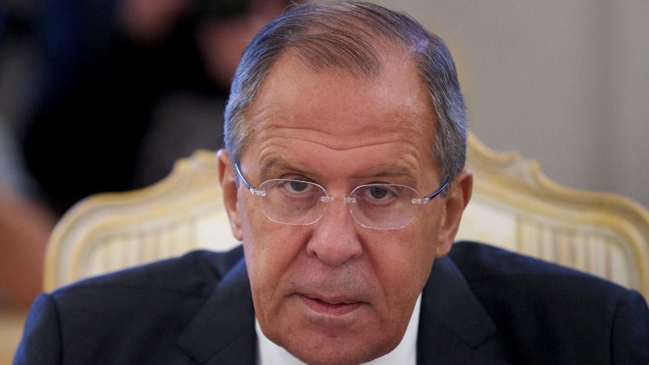 Lavrov: NATO obuzdava Rusiju 1