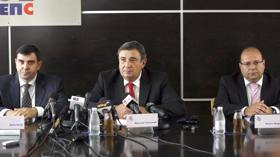 EPS otpustio samo 18 direktora od obećanih 300 1