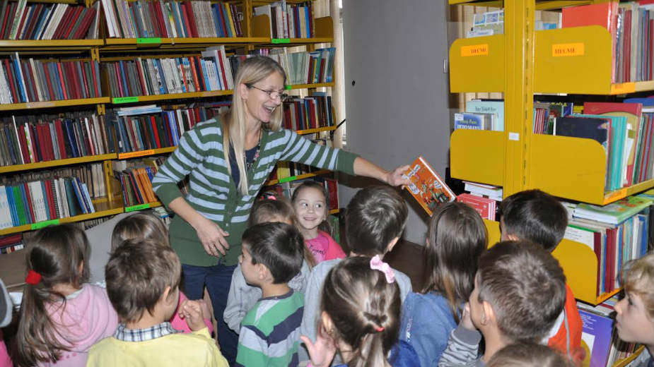 Čitanje razvijaju odmalena 1