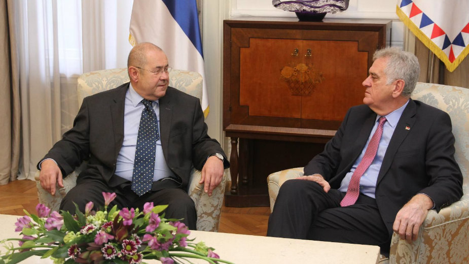 Nikolić: Tačka na nepotrebne sukobe 1