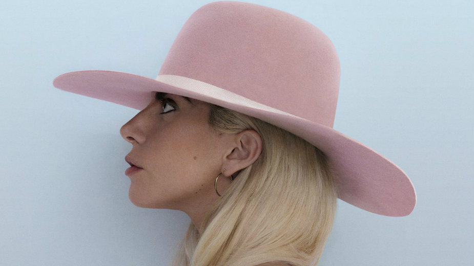 Lejdi Gaga na vrhu Bilbordove liste 1