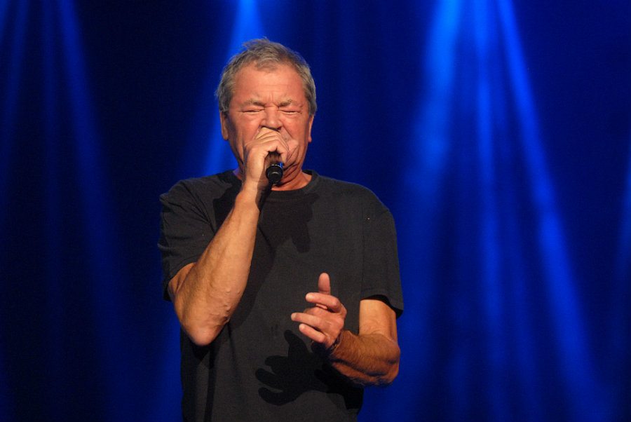 Ian Gillan u Sava centru: rokenrol (i) simfonija 3 Ian Gillan u Sava centru: rokenrol (i) simfonija 3