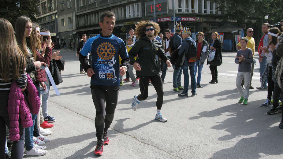 Maratoncu Goranu Nikoliću zlatnik 1