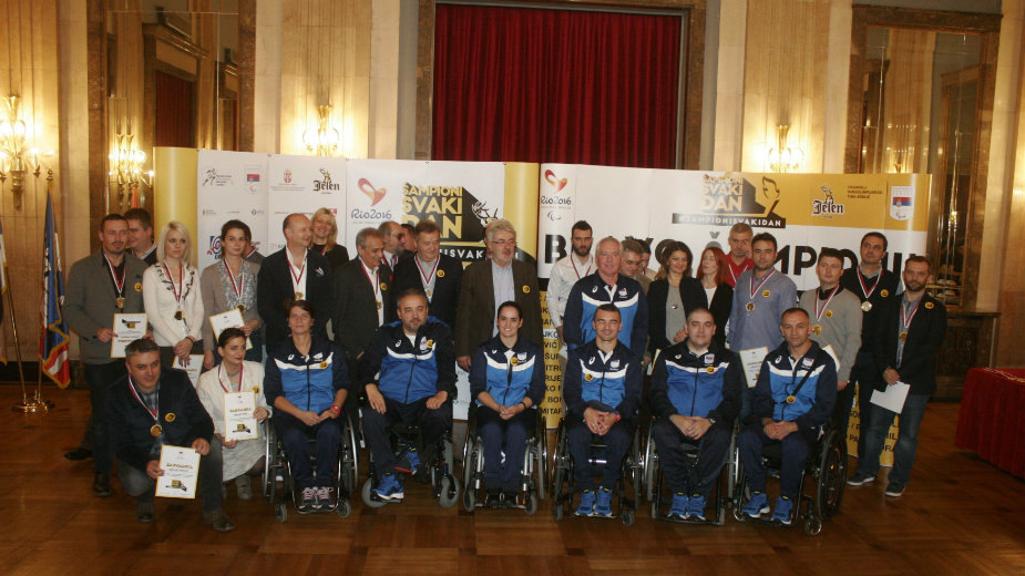 I Danasu zahvalnica 1