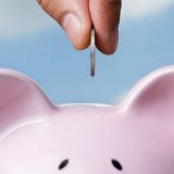 Građani mesečno štede po 4.125 dinara 10