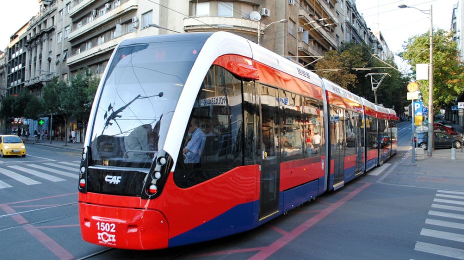 Sudar tramvaja na Novom Beogradu – povređene dve starije osobe i dete 1