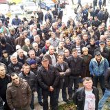 Radnici neće „bezvredne akcije“ 9