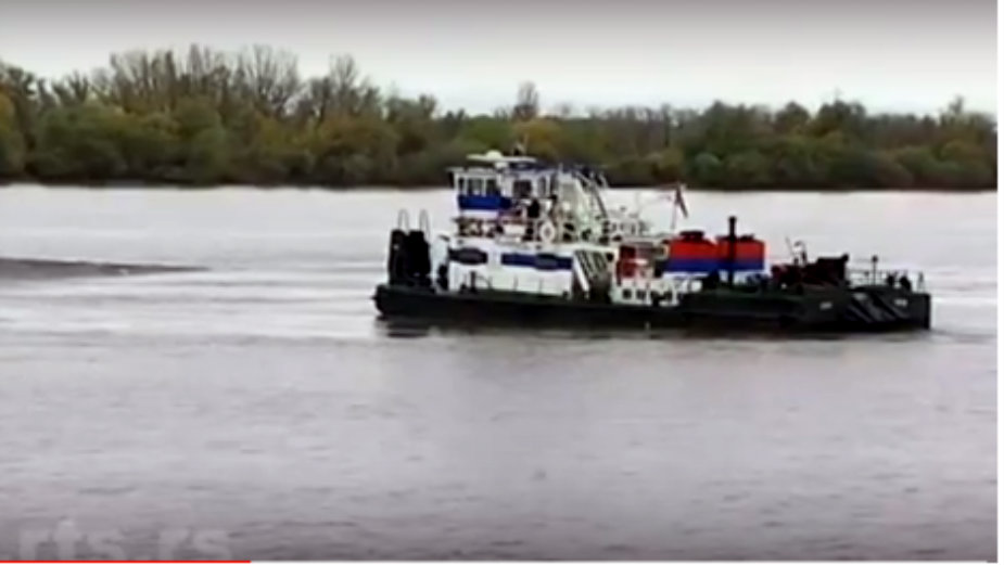 Teretni brod udario u pristan na Dunavu u Novom Sadu 1