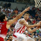Crvena zvezda pobedila Armani 83:70 11