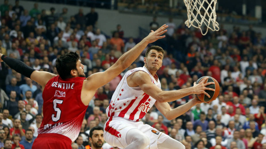 Crvena zvezda pobedila Armani 83:70 1