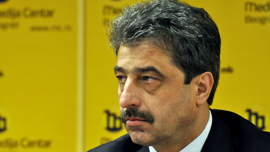 Izbledela crvena poternica Cvetana Vasileva 1