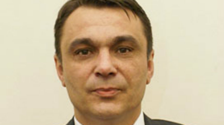 Ahmetović: Poništenje referenduma neće sprečiti Dodika da slavi 1