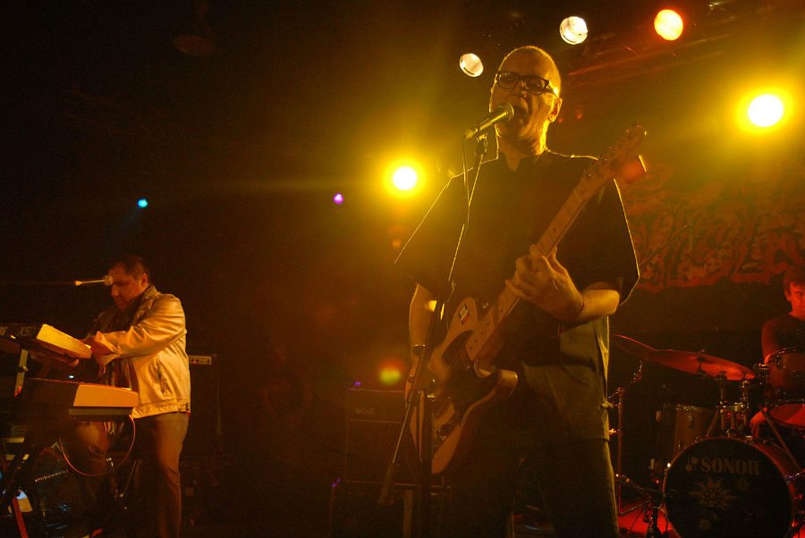 Električni orgazam razvalio Dom omladine 2