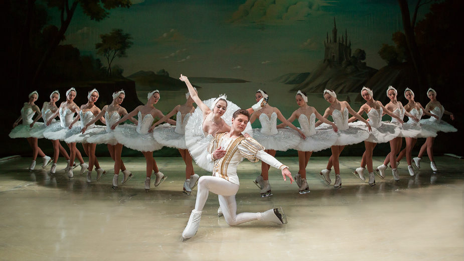 Nova predstava ’’Labudovog jezera’’ na ledu 1