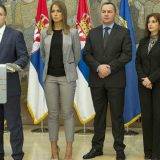 U MUP-u najveće plate funkcionerima SNS 7