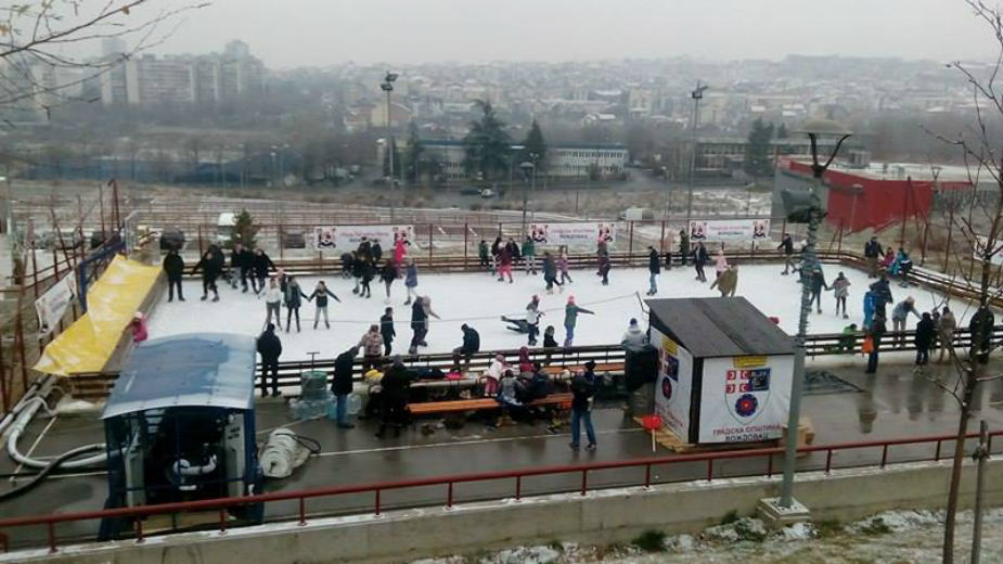 Otvoreno klizalište u naselju Stepa Stepanović 1