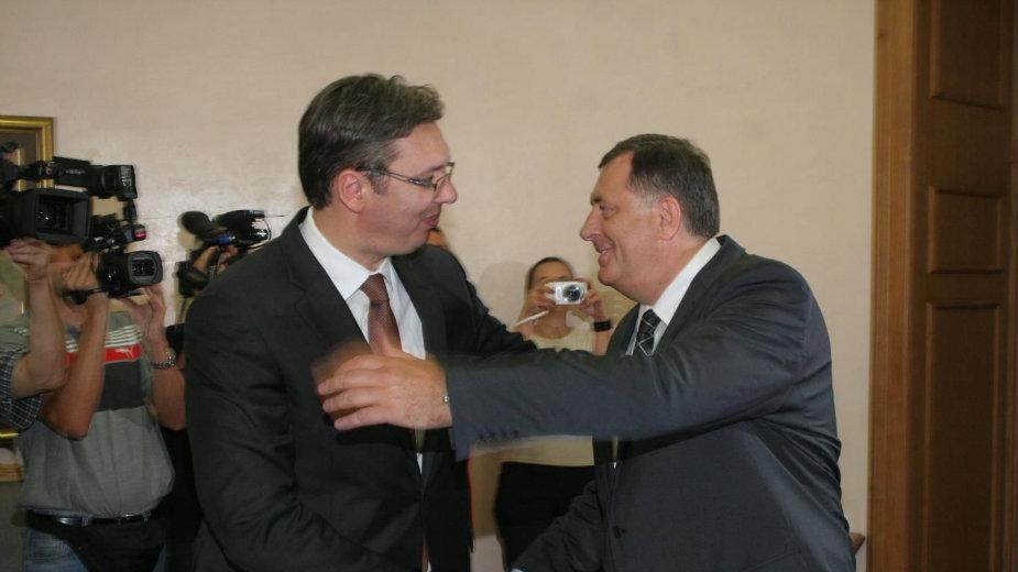 Sreli se Vučić i Dodik 1