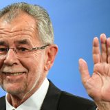 Aleksandar Van der Belen: Profesor Saša 7