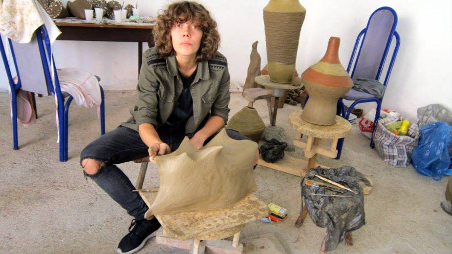 "Istinite" skulpture "nevaljalog učenika" 1