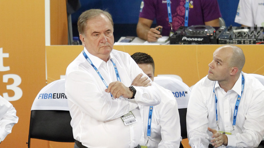 Neizvesna trka jednog kandidata 1