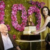 Kirk Daglas proslavio 100. rođendan 4
