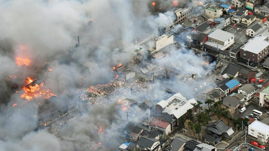 Požar u Japanu: U plamenu 140 zgrada 1