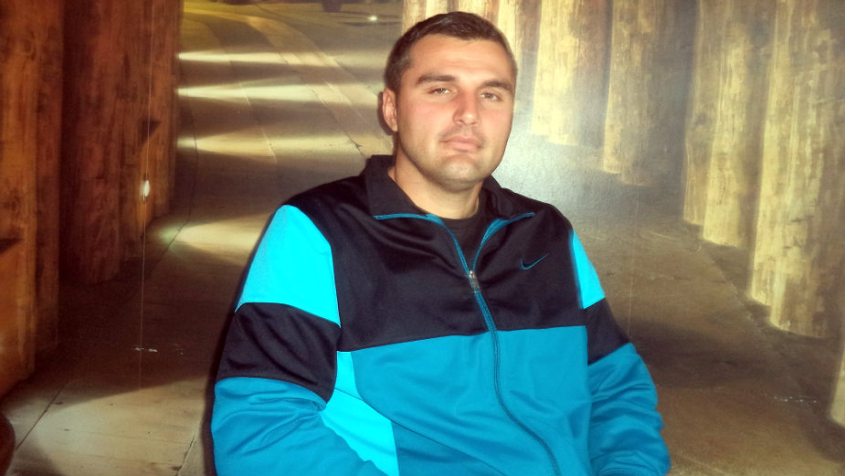 Nečije malo nama je mnogo 1 Nečije malo nama je mnogo 1