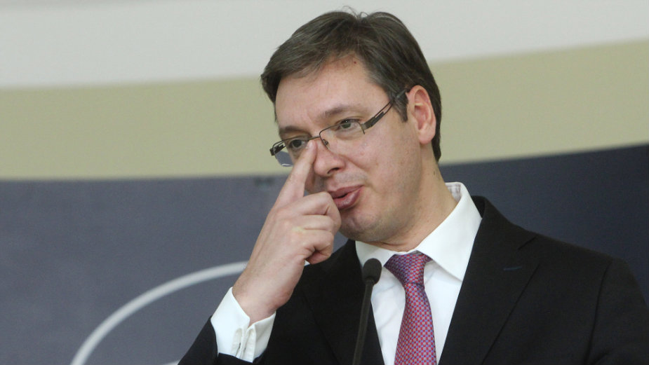 Vučić: Ne osvrćem se na kritike 1