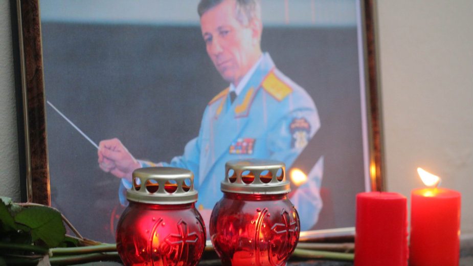 Tri hiljade spasilaca u potrazi za žrtvama 2