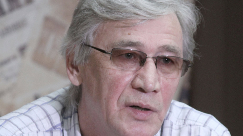 Junak naših dana 1 Junak naših dana 1