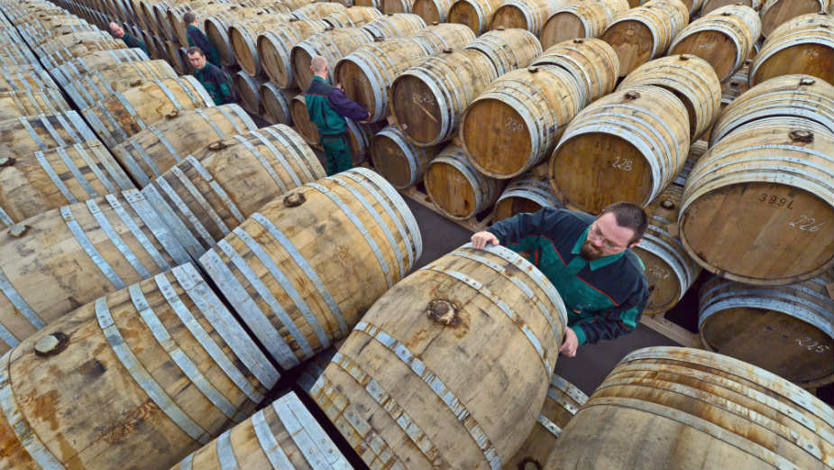 Pad funte podstakao izvoz 1