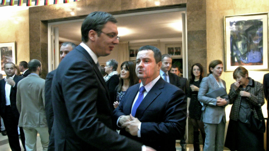 Sutra će se znati ko je Vučićev, a ko Mustafin 1 Sutra će se znati ko je Vučićev, a ko Mustafin 1