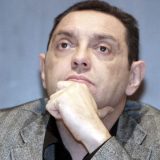 "Teško je trpeti zlostavljanje sopstvene zemlje" 10