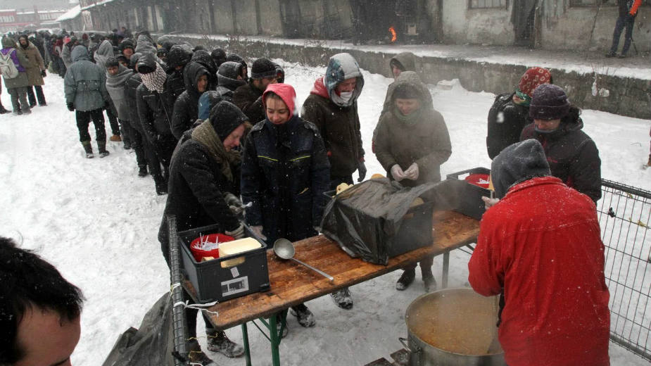 Vlada upire prstom u NVO dok se ljudi smrzavaju 1