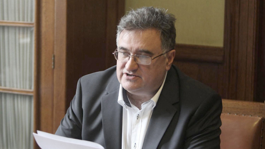 Vukadinović: Nikolić i Vučić neće rizikovati otvoreni sukob 1