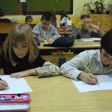 Prosvetarima stiže povišica od 2.400 dinara 14