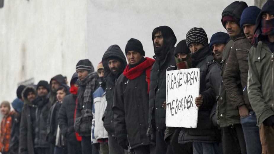 Staratelji maloletnim migrantima objašnjavaju kako da se vrate kući 1