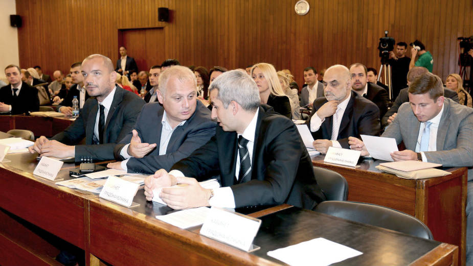 Deficit u gradskoj kasi 5,5 milijardi dinara 1