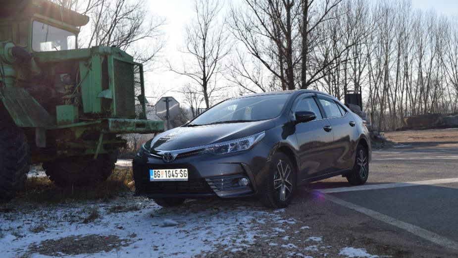 Testirali smo: Toyota Corolla 1.6 Valvematic 3