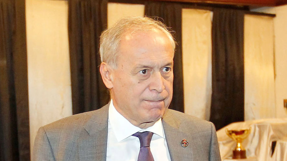 Klub tone, uprava se češlja 1