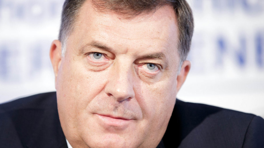 Nemačka hoće da uvede sankcije Dodiku 1