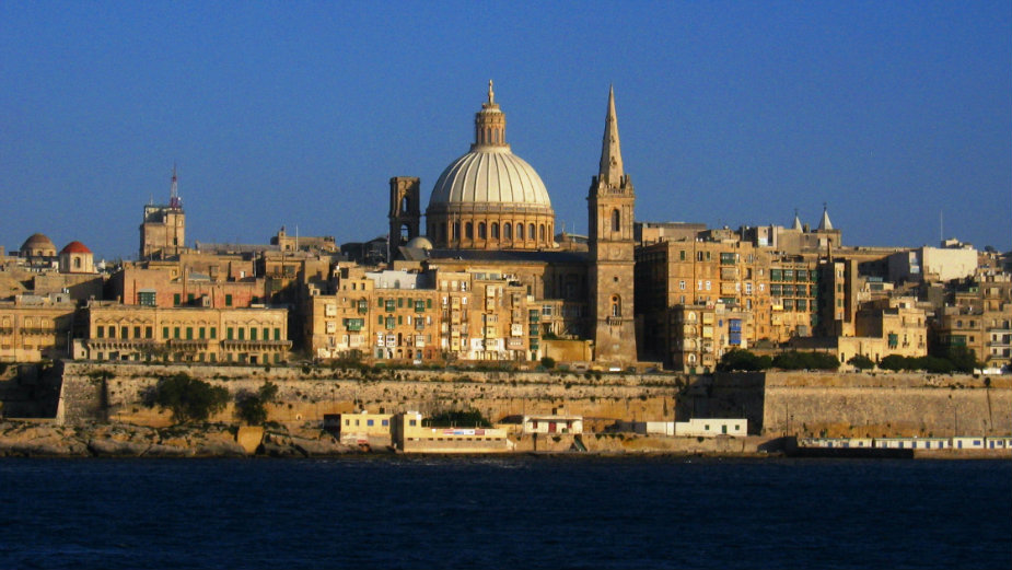 Uticaji mnogih osvajača 1