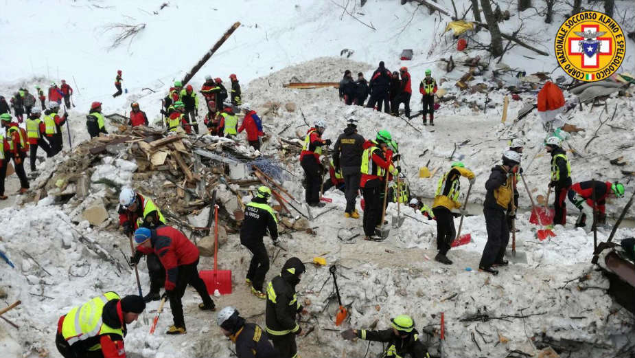 Pronađeno 14 tela nastradalih u lavini 1