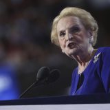 Olbrajtova spremna da postane muslimanka 5