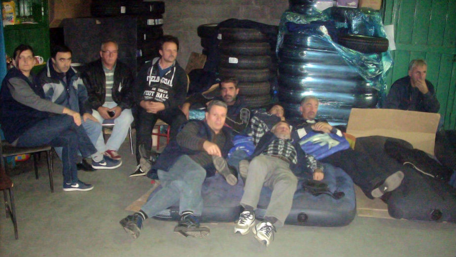 Zastava INPRO i dalje radi - bez vode i struje 1