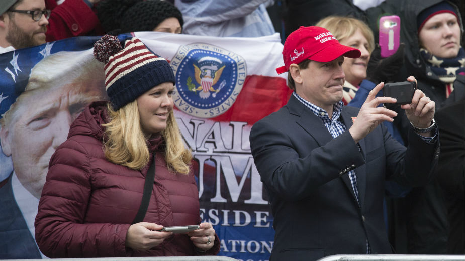 Trampovi kačketi iz Kine 1