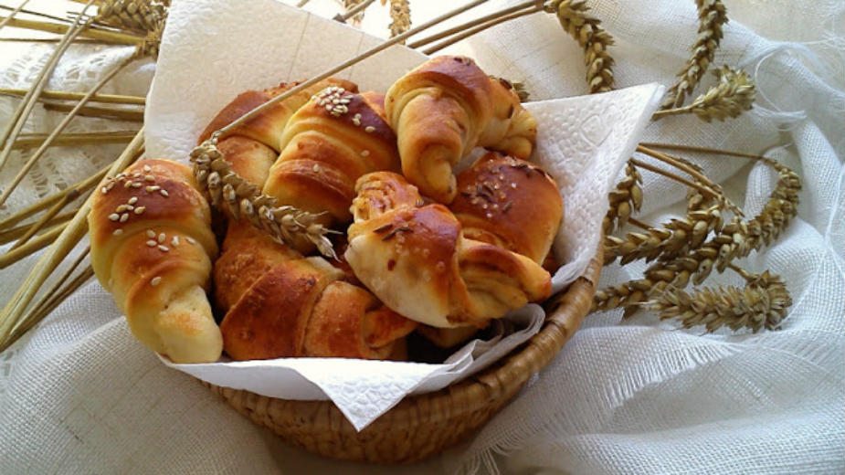 Recept nedelje: Kiflice sa čvarcima 2