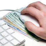 Na društvenim mrežama nudio povoljne kredite predstavljajući se kao direktor banke 10